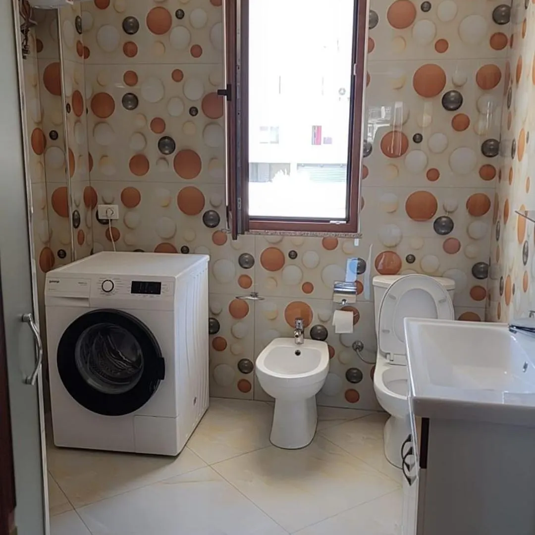 ドゥラスIlirjan Apartmetアパートメント アパート ドゥラス
